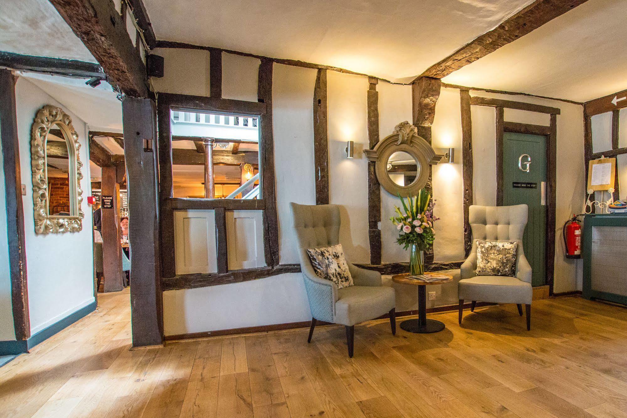 The Saracens Head Hotel Great Dunmow Exterior foto